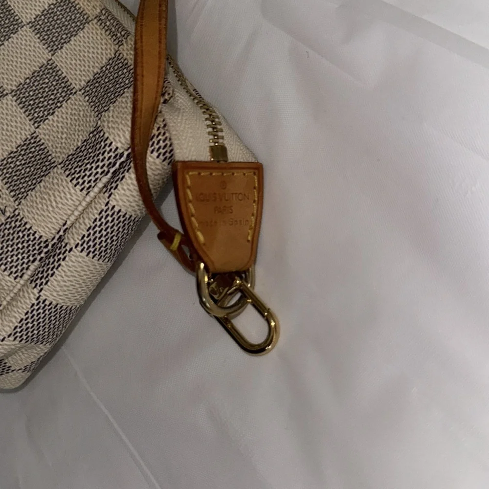 LOUIS VUITTON Damier Azur Pochette Accessories